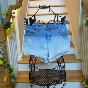 ✨Billabong 100% Cotton Distressed Ombré Jeans Shorts Sz 29✨